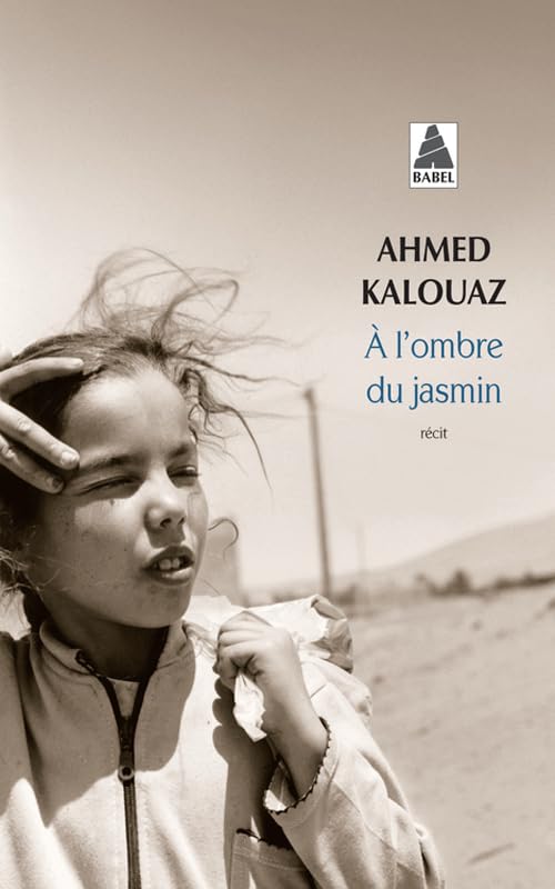 Couverture A L'OMBRE DU JASMIN - Kalouaz (Poche) - ISBN 9782330037352