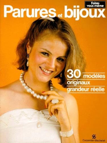 Couverture PARURES ET BIJOUX (Poche) - ISBN 9782906962026