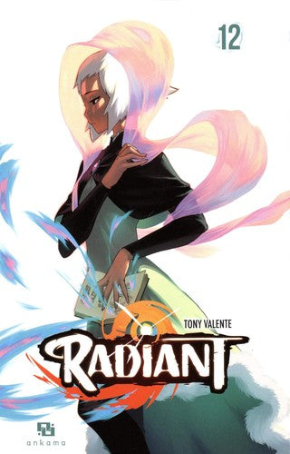 Couverture RADIANT 12 - Valente (Mass Market Paperback) - ISBN 9791033509646
